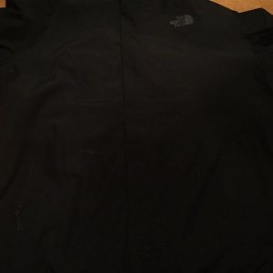 North face rain jacket/windbreaker